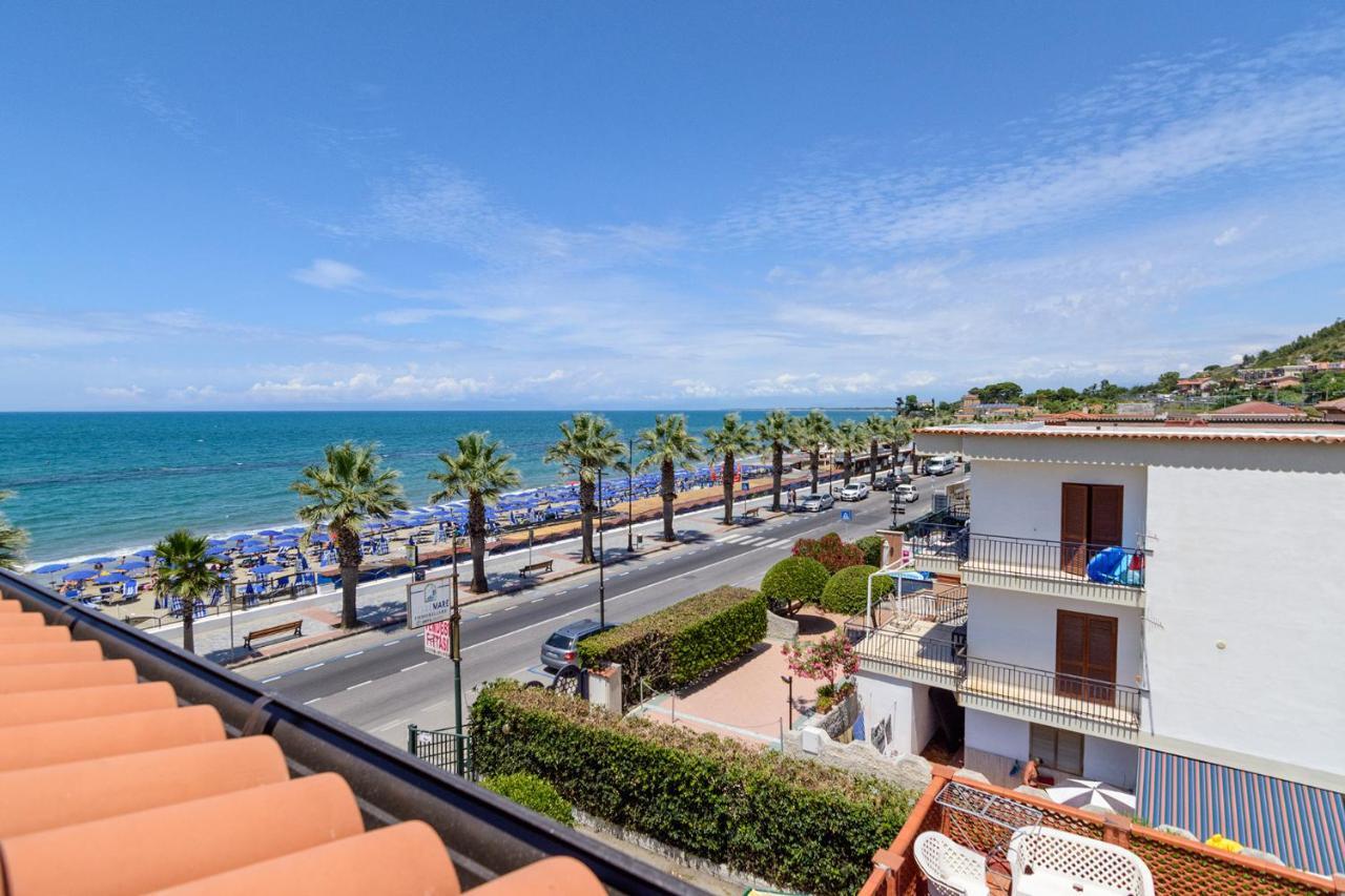 B&B Il Colore Del Mare Agropoli Exterior photo